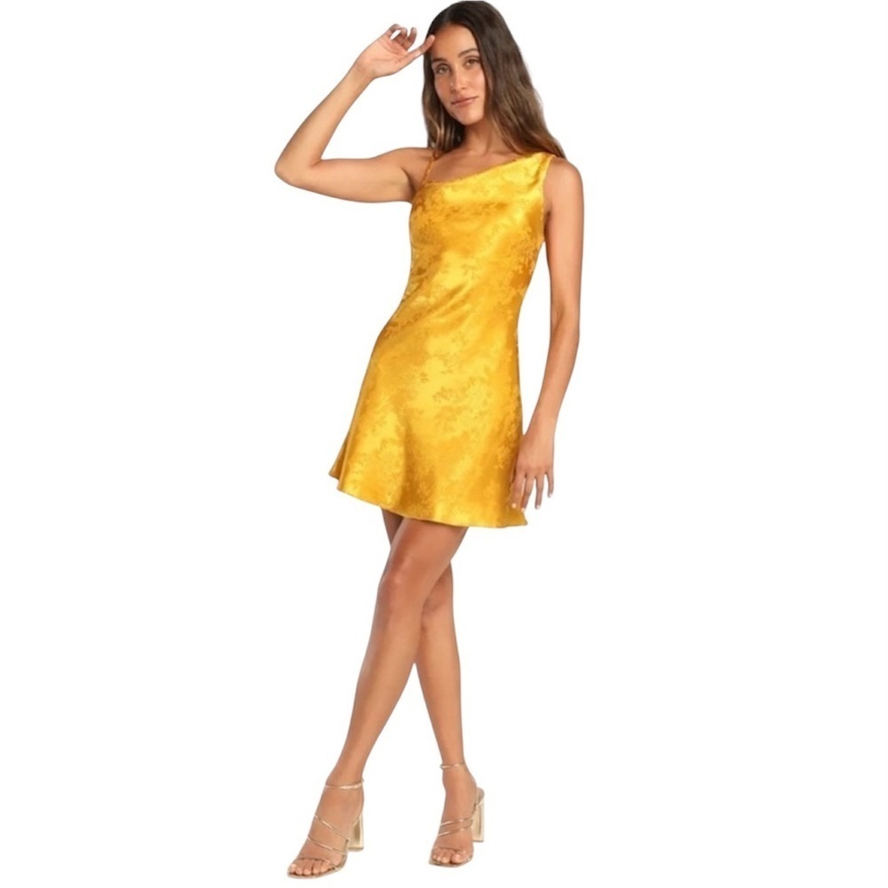 NWT Lulu's Yellow Satin Floral Print Asymmetrical Cowl Neck Mini Dress Size M